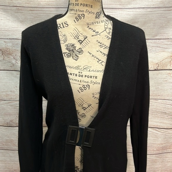 Magaschoni 100% Cashmere Cardigan Sweater Buckle Front Black Size XS - Picture 3 of 11